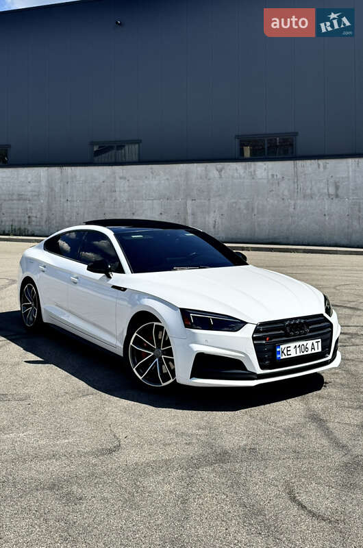 Купе Audi S5 2017 в 
