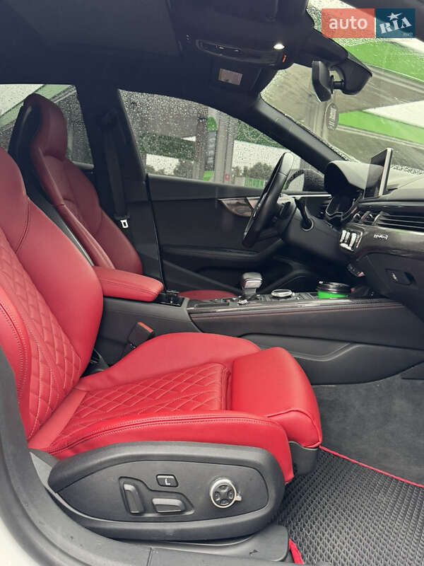 Купе Audi S5 2017 в Киеве