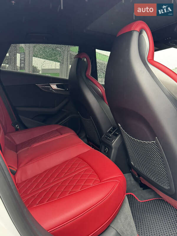 Купе Audi S5 2017 в Киеве