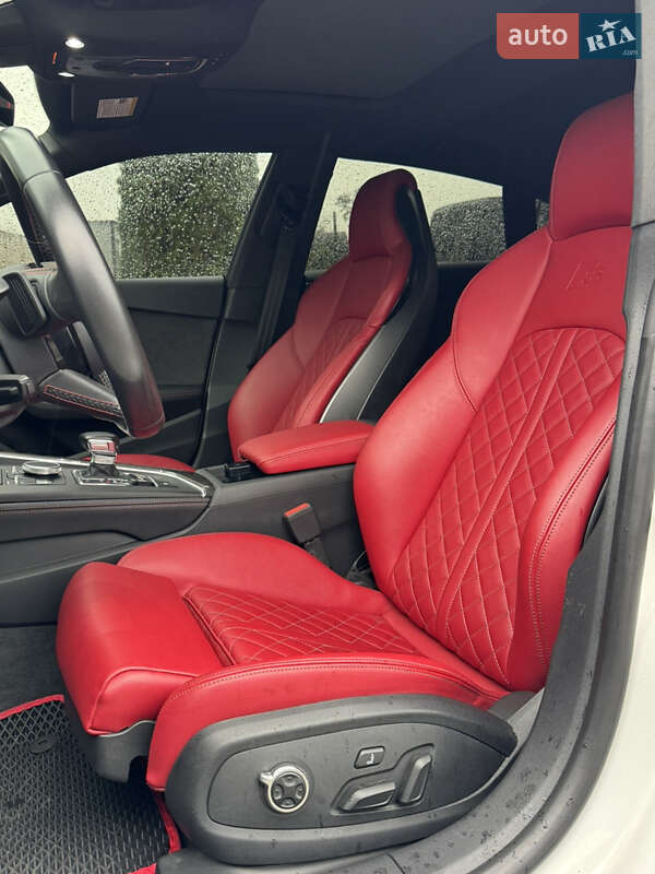 Купе Audi S5 2017 в Киеве
