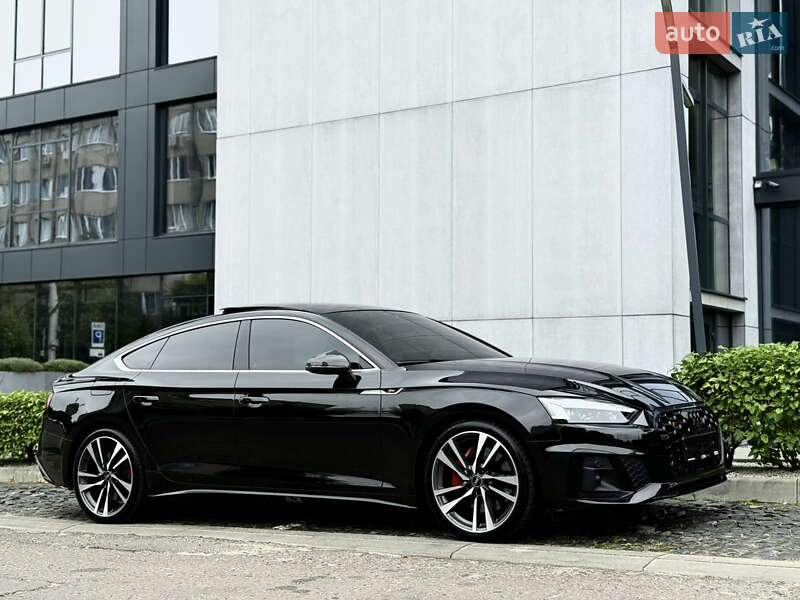Купе Audi S5 2022 в Львове