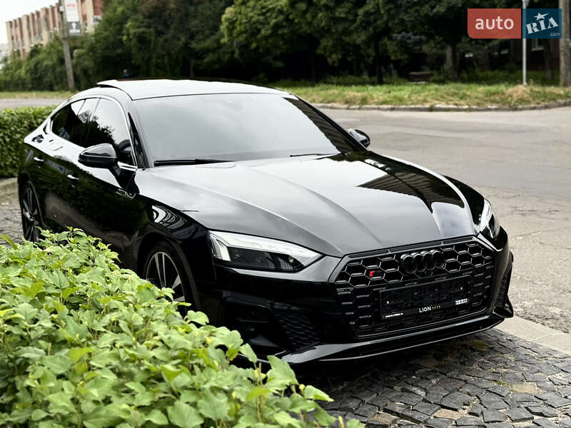 Купе Audi S5 2022 в Львове