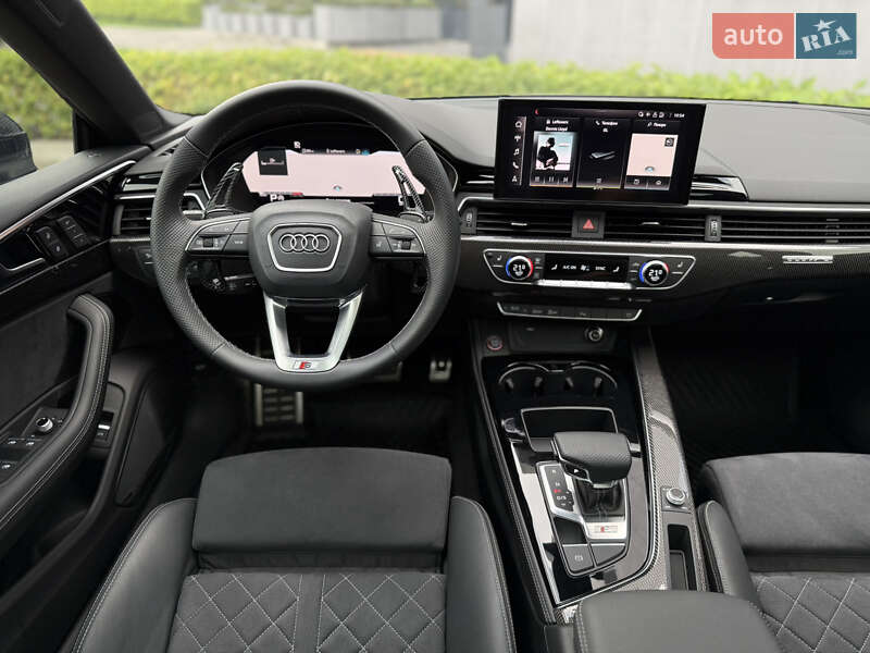 Купе Audi S5 2022 в Львове