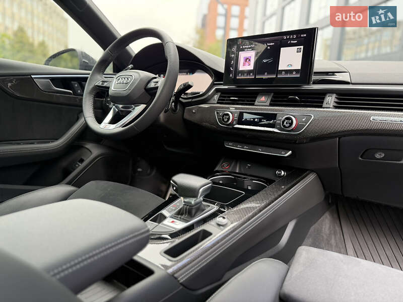 Купе Audi S5 2022 в Львове