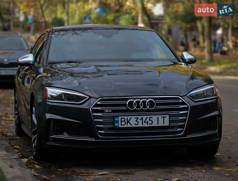 Купе Audi S5 2017 в Киеве