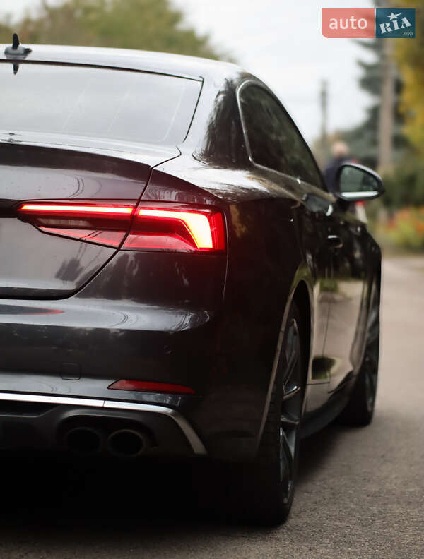 Купе Audi S5 2017 в Киеве