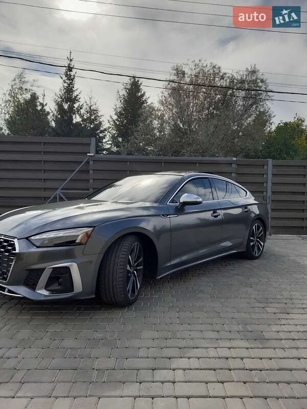 Купе Audi S5 2022 в Харкові