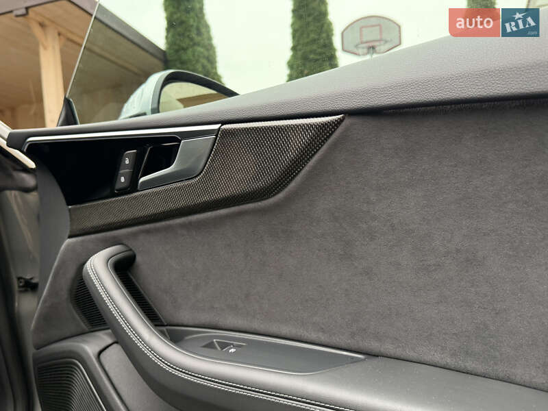 Купе Audi S5 2023 в Черновцах