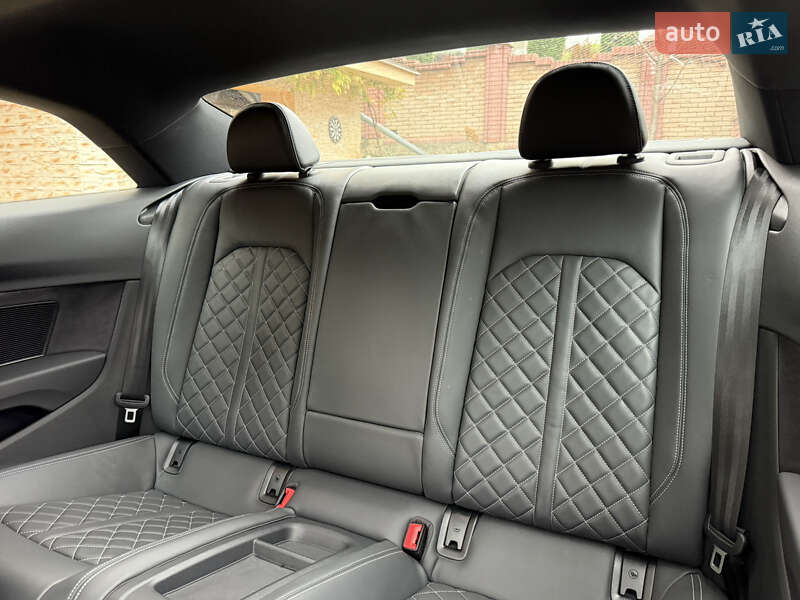 Купе Audi S5 2023 в Черновцах