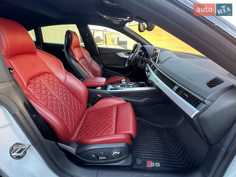Купе Audi S5 2019 в Киеве