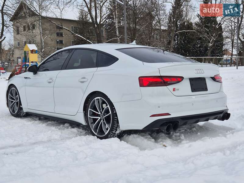Купе Audi S5 2019 в Коломые