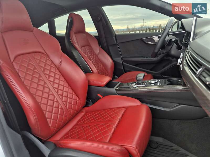 Купе Audi S5 2019 в Коломые