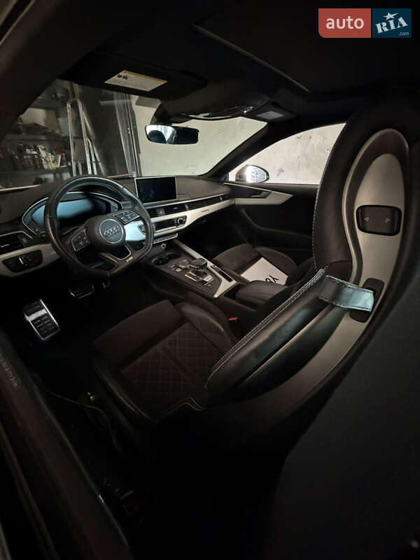 Купе Audi S5 2018 в Львові