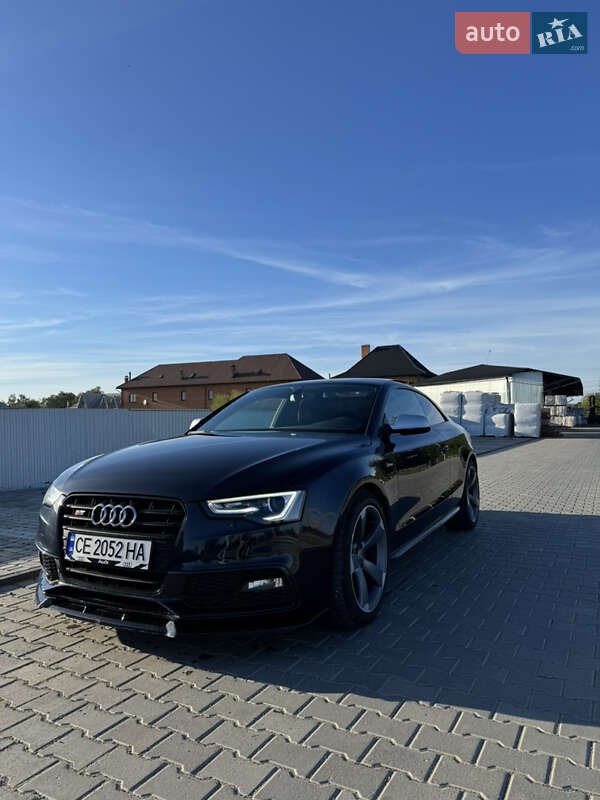 Купе Audi S5 2013 в Чудее