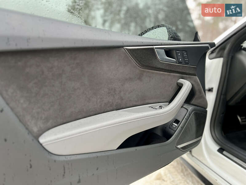 Купе Audi S5 2017 в Харкові