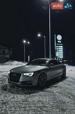 Купе Audi S5 2015 в Києві