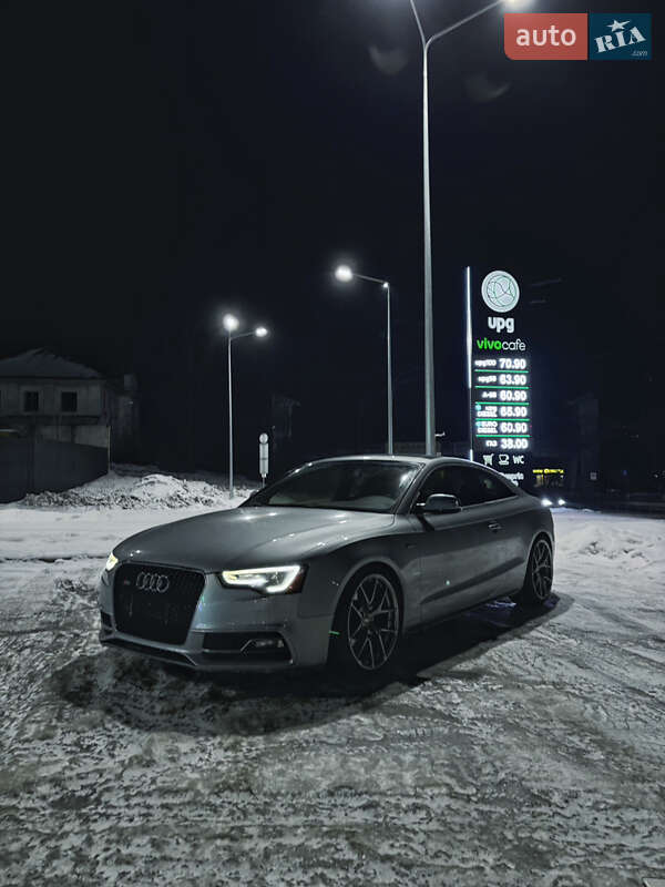 Купе Audi S5 2015 в Києві