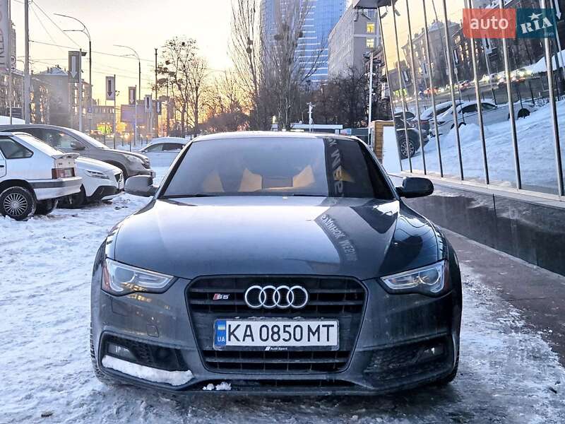 Купе Audi S5 2015 в Києві