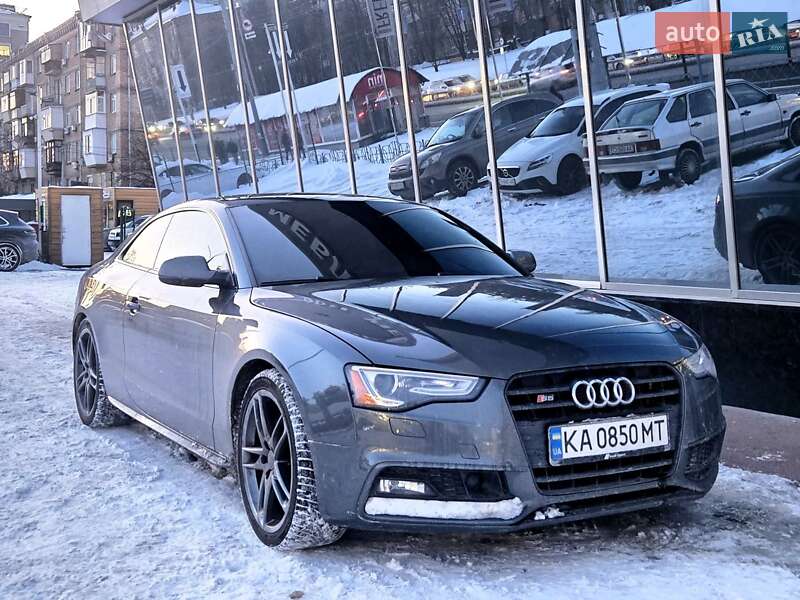 Купе Audi S5 2015 в Києві