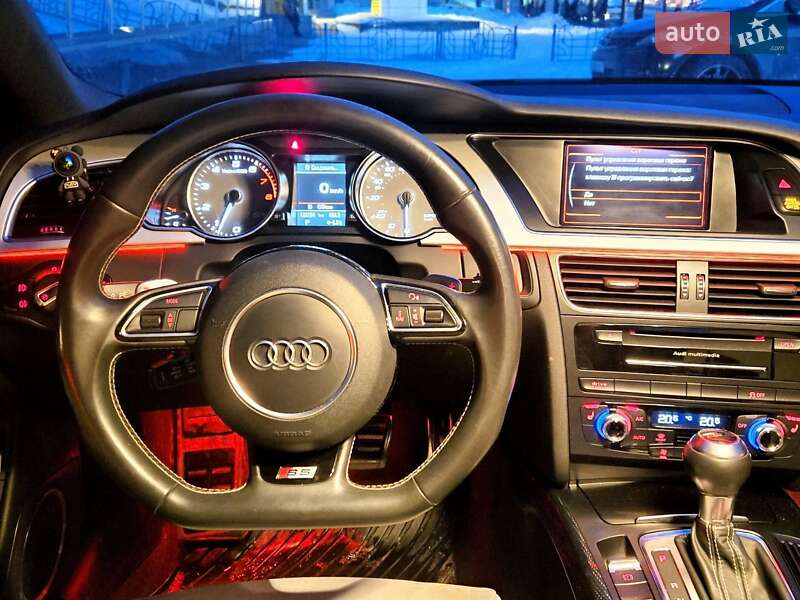 Купе Audi S5 2015 в Києві