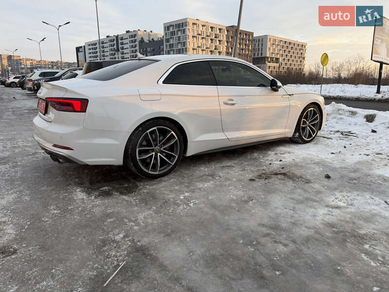 Купе Audi S5 2018 в Львові