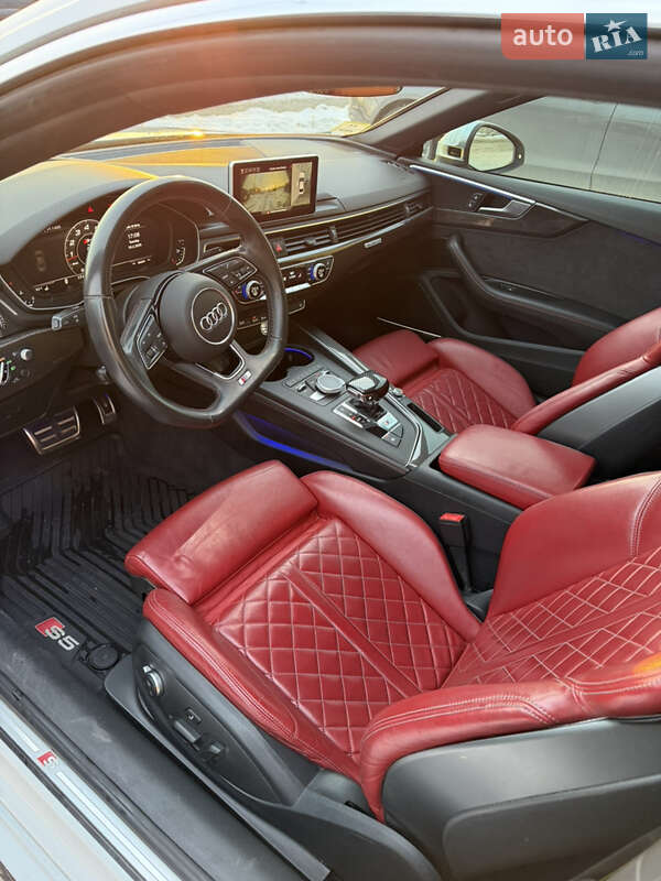 Купе Audi S5 2018 в Львові