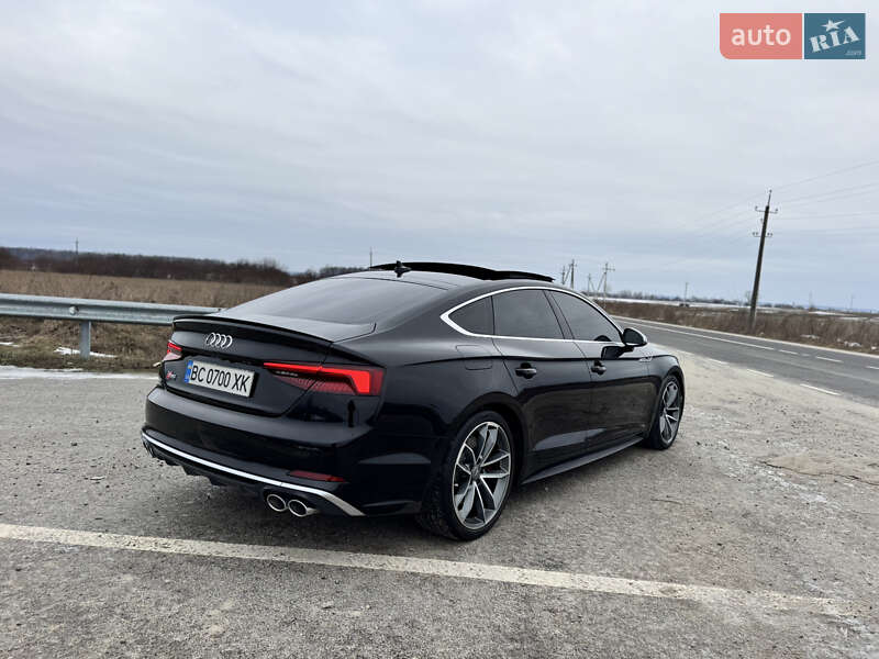 Купе Audi S5 2018 в Львові