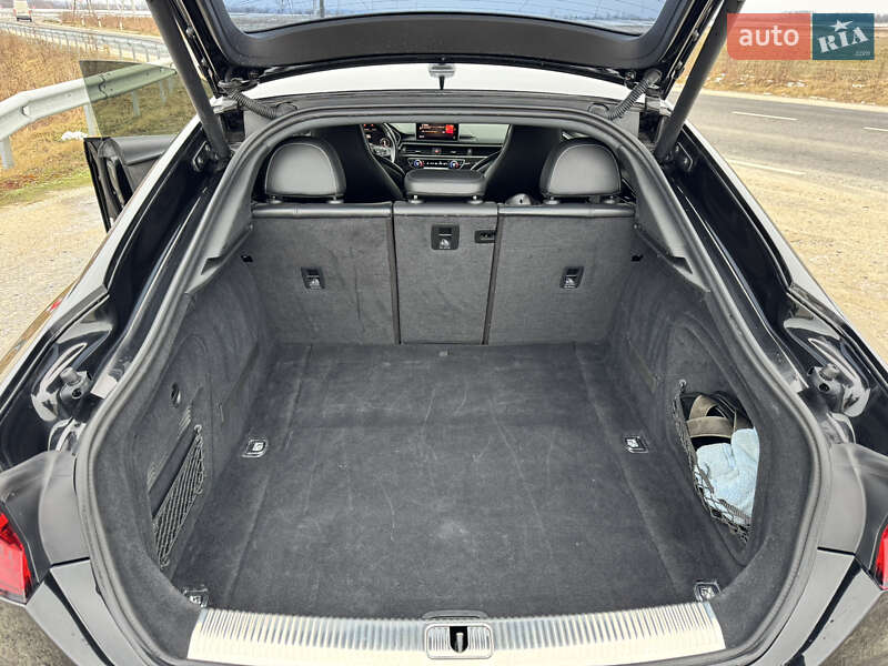 Купе Audi S5 2018 в Львові