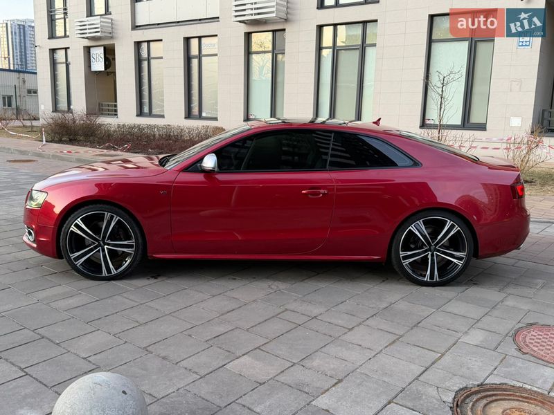 Купе Audi S5 2008 в Киеве