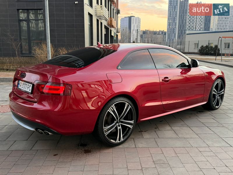 Купе Audi S5 2008 в Киеве