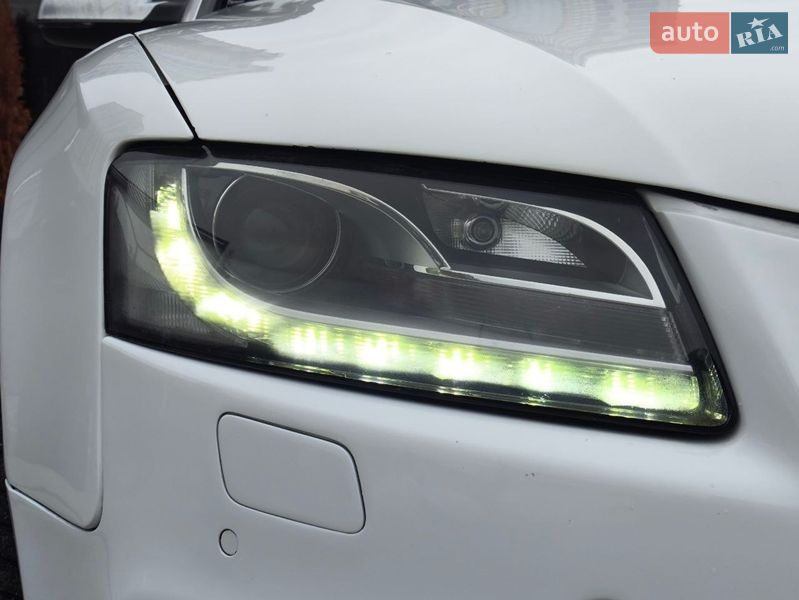 Купе Audi S5 2010 в Києві