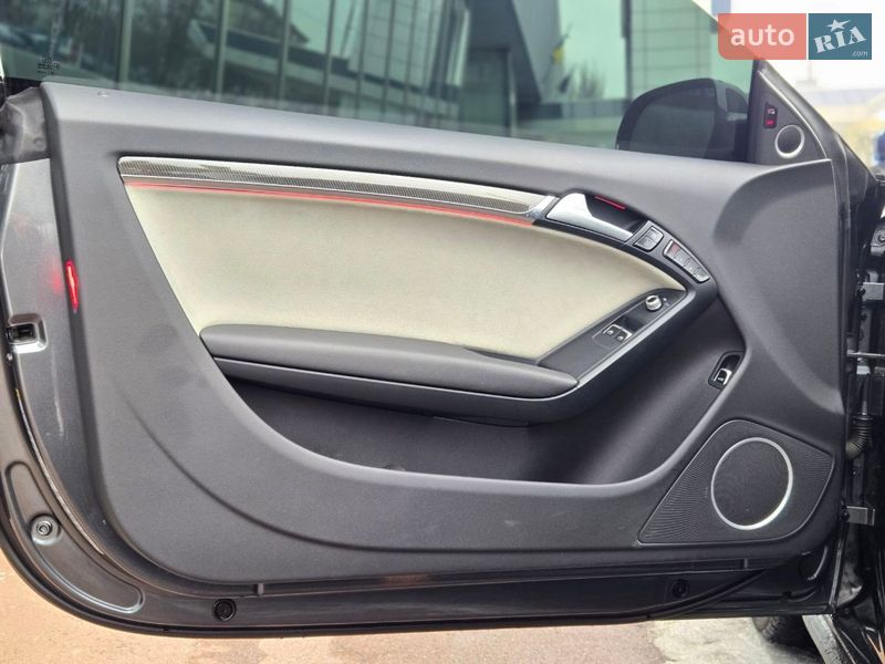 Купе Audi S5 2015 в Киеве