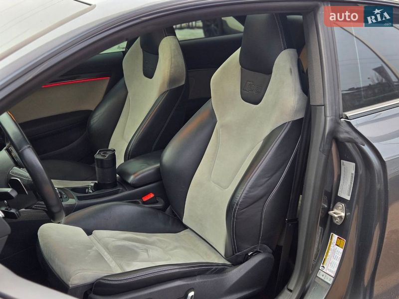 Купе Audi S5 2015 в Киеве