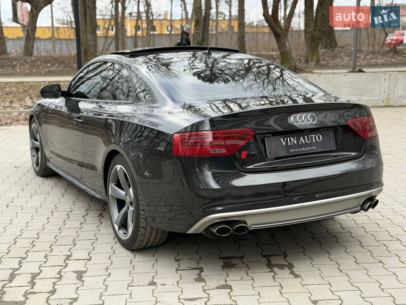 Купе Audi S5 2013 в Тернополі