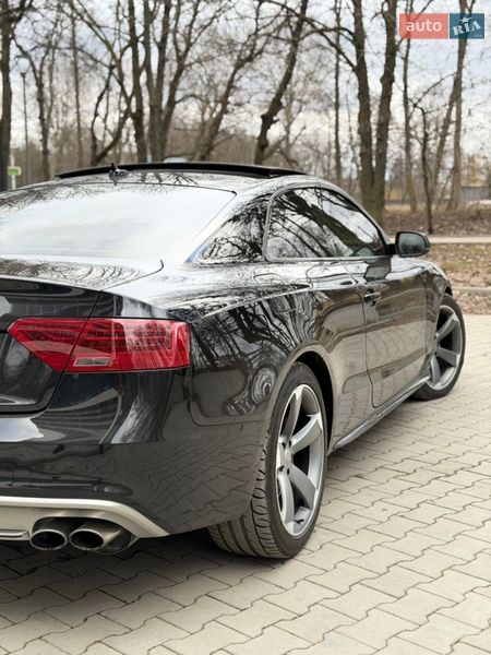 Купе Audi S5 2013 в Тернополі