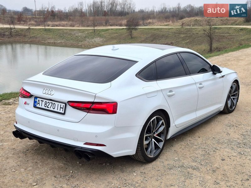 Купе Audi S5 2019 в Коломые