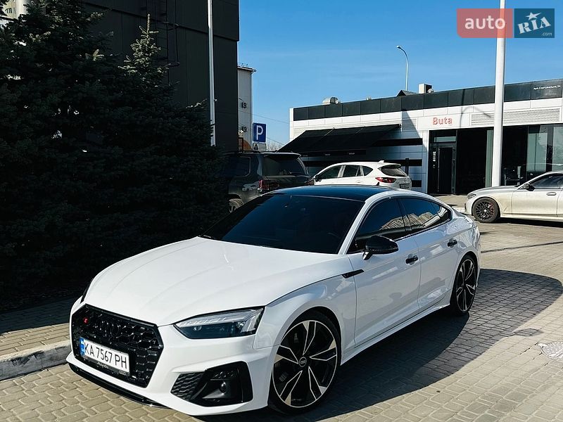 Лифтбек Audi S5 2024 в Киеве