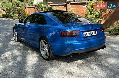 Купе Audi S5 2009 в Львові