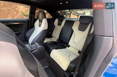 Купе Audi S5 2009 в Львові