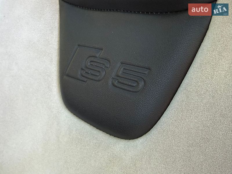 Купе Audi S5 2009 в Львові