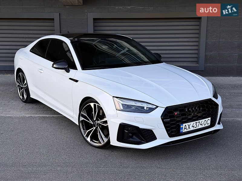 Купе Audi S5 2023 в Киеве