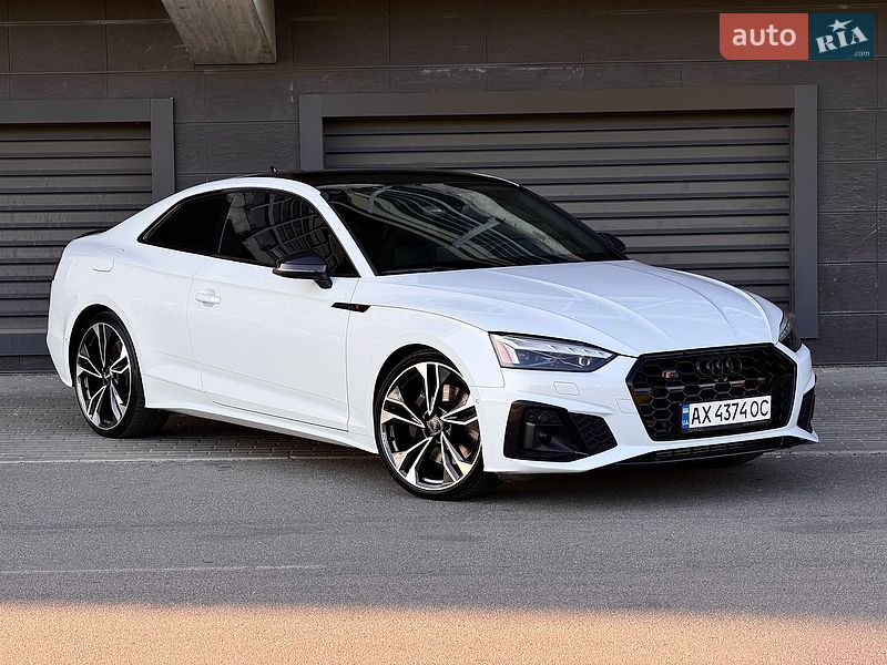 Купе Audi S5 2023 в Киеве