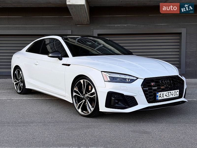 Купе Audi S5 2023 в Киеве