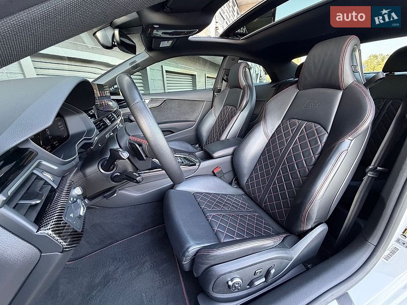 Купе Audi S5 2023 в Киеве