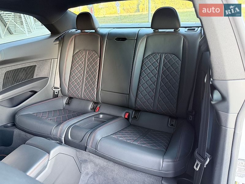 Купе Audi S5 2023 в Киеве