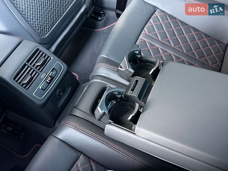 Купе Audi S5 2023 в Киеве