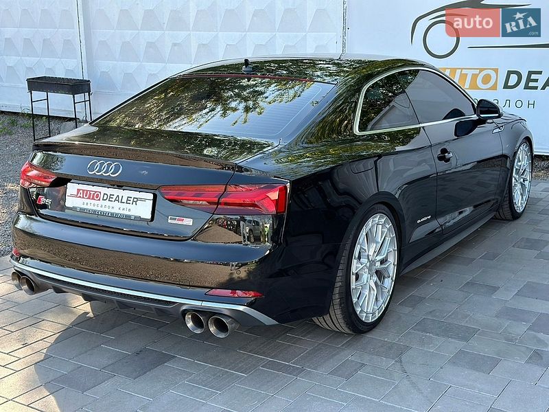 Купе Audi S5 2017 в Киеве