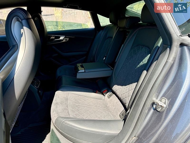 Купе Audi S5 2022 в Харькове