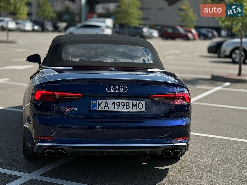 Кабриолет Audi S5 2017 в Киеве