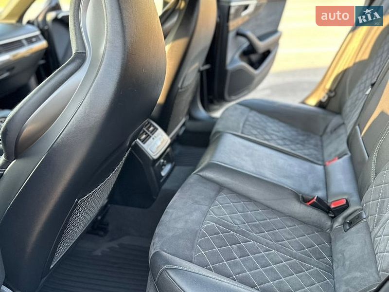 Купе Audi S5 2022 в Кривому Розі